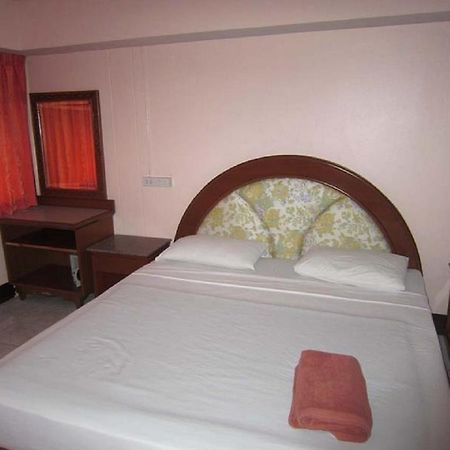 Aa Guesthouse Паттайя Номер фото