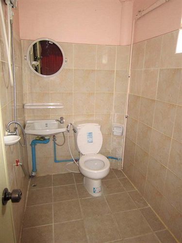 Aa Guesthouse Паттайя Экстерьер фото